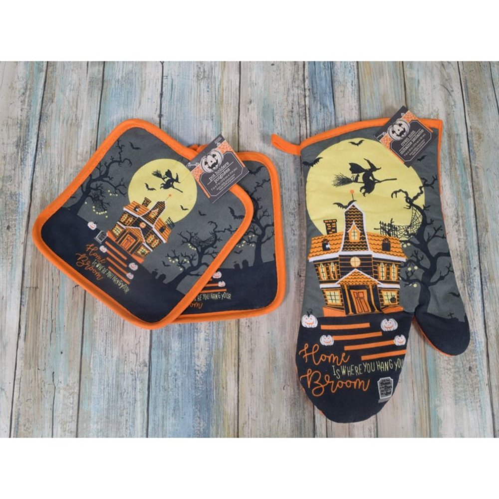 Halloween Oven Mitt & Pot Holder Set Black Spooky Witch Haunted House Quilted